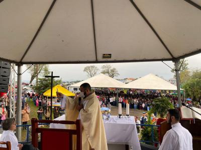 Missa em louvor ao Bom Jesus em Campo Mendes teve o Pároco Sebastião presidindo com liturgia da Rádio Campo Aberto